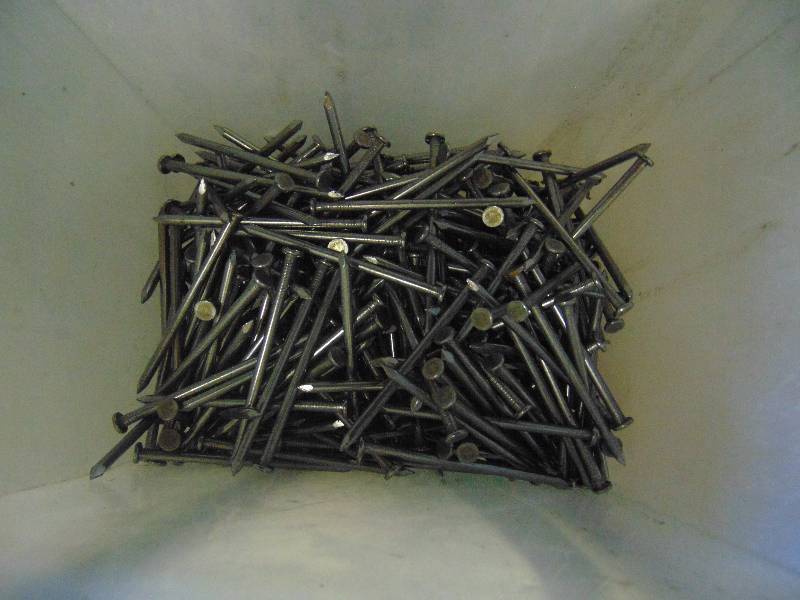 lot 7086 image: 23 lbs. 4 framing nails