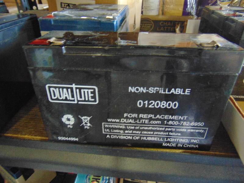 lot 7157 image: (1)Dual Lite rechargeable battery PN 93044994 0120800