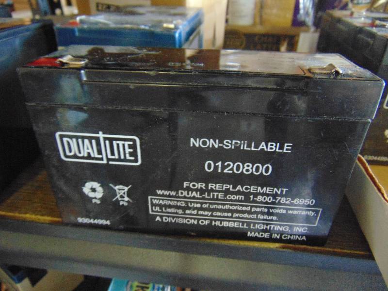 lot 7161 image: (1)Dual Lite rechargeable battery PN 93044994 0120800