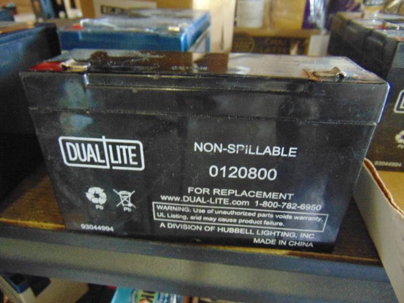 lot 7162 image: (1)Dual Lite rechargeable battery PN 93044994 0120800