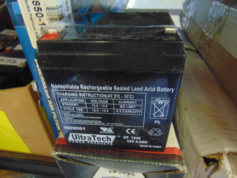 lot 7179 image: (1) Ultra-Tech 12 volt non-spillable battery ISO9001