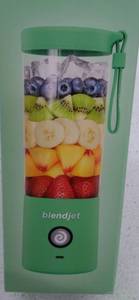 lot 55917 image: Blendjet Portable Blender Seafoam Green