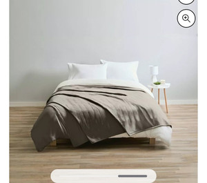 lot 55930 image: Sunbeam Full Size Electric Fleece Heated Blanket in Mushroom