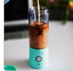 lot 55940 image: Retail - $49.00 BlendJet 2.0 16-oz Portable Rechargeable Blender