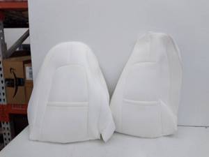 lot 55984 image: Seat Anti-Clog Kick Mat, White