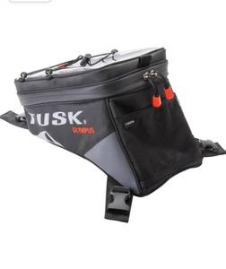 lot 56005 image: Retail $104.99, Tusk Olympus Tank Bag Large BlackGray