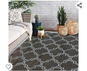 lot 56056 image: SAND MINE Reversible Mats, Plastic Straw Rug, Modern Area Rug, Large Floor Mat and Rug for Outdoors, RV, Patio, Backyard, Deck, Picnic, Beach, Trailer, Camping (9 x 12, Black Quatrefoil)