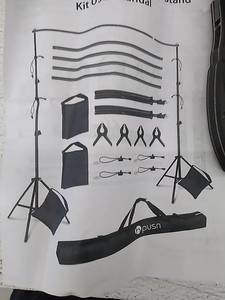 lot 56069 image: HPUSN Adjustable Backdrop Stand Kit