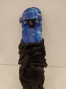lot 56193 image: Gooc Skateboard, Blue