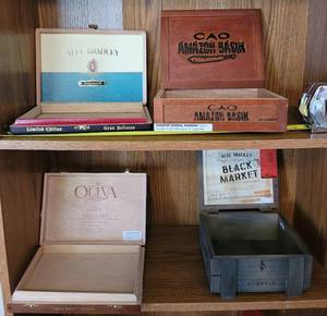 lot 349 image: Cigar boxes
