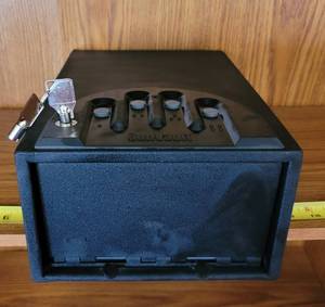 lot 353 image: GunVault wkey