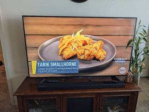 lot 100 image: 2020 65 Samsung TV WRemote