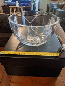 lot 126 image: Waterford Crystal 10in Signature Bowl