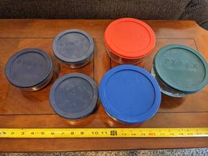 lot 155 image: Pyrex Bowls W Lids