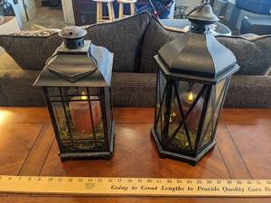 lot 163 image: (2) Battery Candle Lanterns