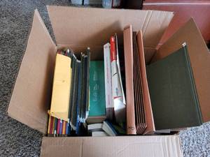 lot 374 image: Large lot of office supplies