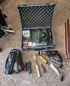 lot 390 image: Various hand tools
