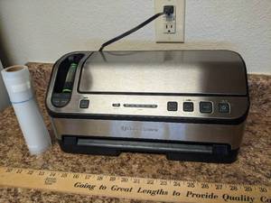 lot 224 image: Food Saver SealerVaccuum