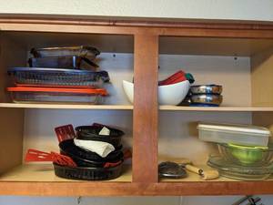 lot 239 image: Baking Dishes In Cabinet (Pyrex Corning & More)  See Pics
