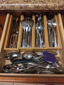lot 240 image: Knork Flatware In Drawer  See Pics