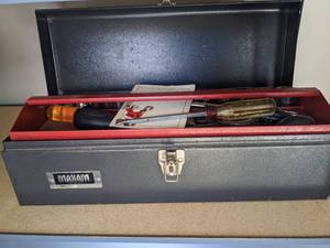 lot 304 image: Carry Toolbox With Contents  See Pics