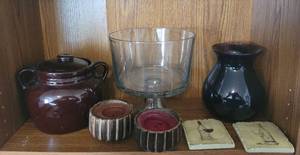 lot 430 image: Various vases & candles