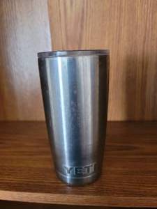 lot 439 image: Yeti tumbler