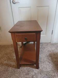 lot 481 image: Side table wpower source 13 12 W x 24 D x 24 H
