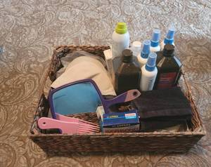 lot 482 image: Bathroom supplies