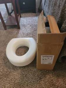 lot 484 image: (2) Raised toilet seats