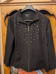 lot 334 image: XL Allison Daley Jacket