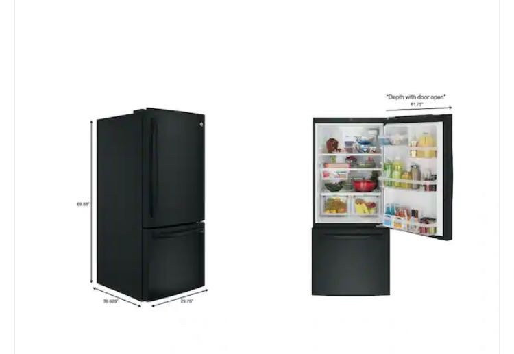 Hisense 17.2-cu ft Counter-depth Bottom-Freezer Refrigerator