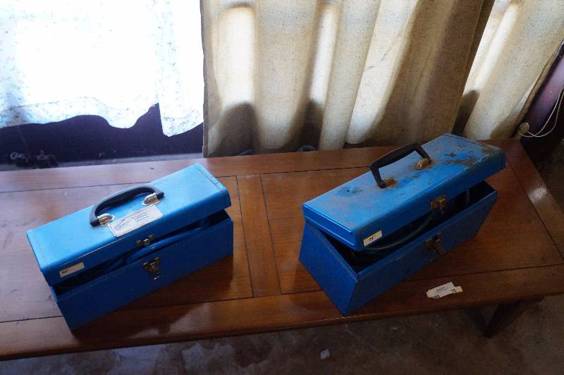 lot 77 image: 2 Electric welders - 1 has compressor.