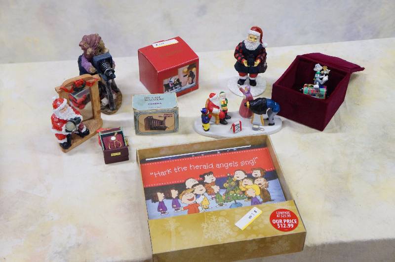 lot 86 image: Misc christmas photography related & charlie brown christmas card.
