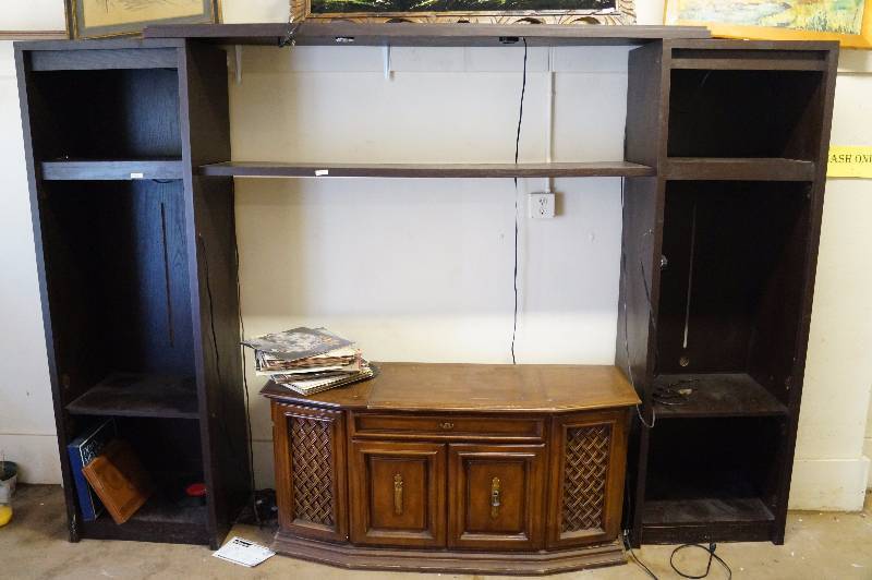 lot 87 image: Large lit bookcase, console not included.