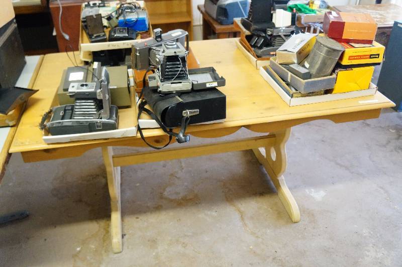 lot 100 image: 5 by 3 wooden table without contents.