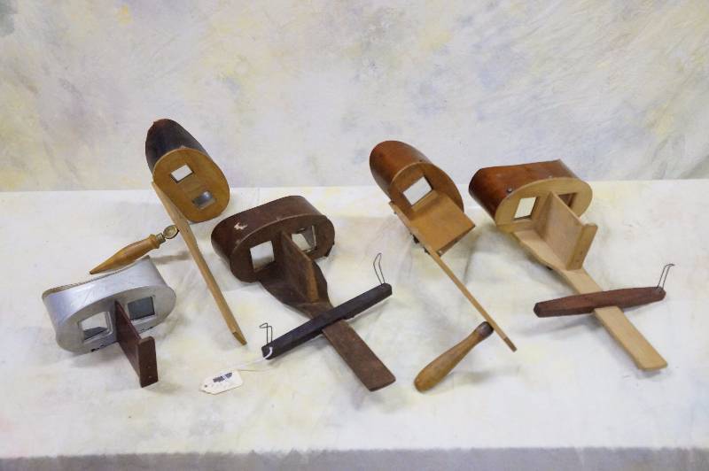 lot 157 image: 3D image viewers parts lot.