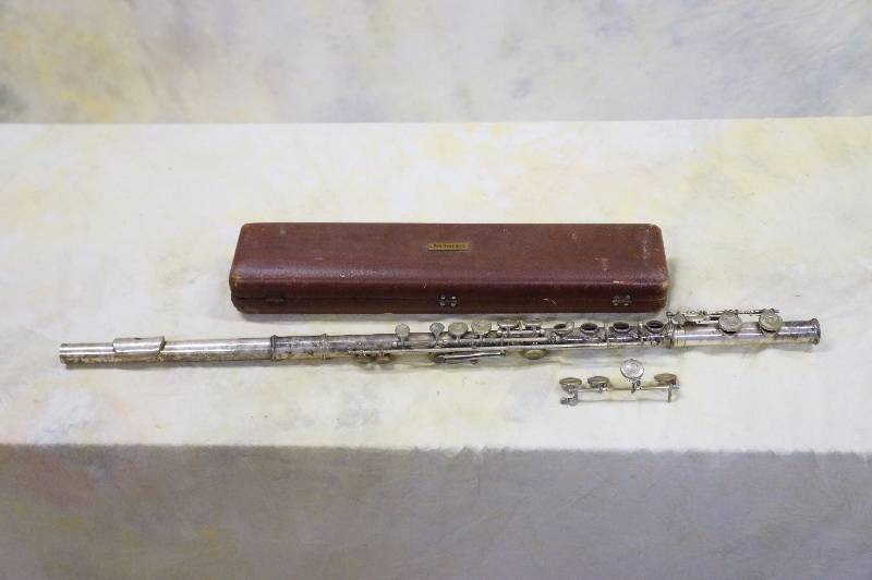 lot 159 image: Pan american flute.