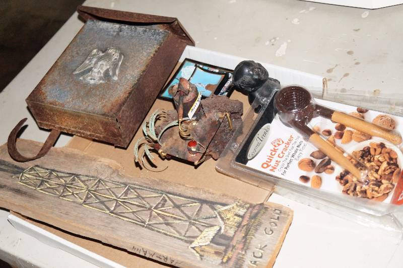 lot 198 image: Flat of misc collectibles & nut cracker.