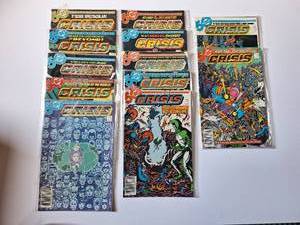 lot 413 image: 12 Issues of 1985 Crisis on Infinite Earths