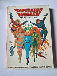 lot 405 image: The Superhero Women by Stan Lee Published 1977