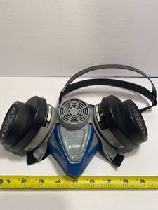 lot 4 image: Ventilation Mask