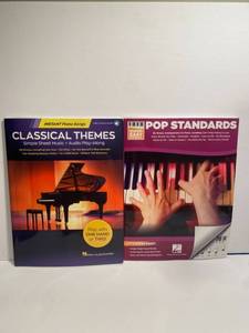 lot 7 image: Piano Learning Books