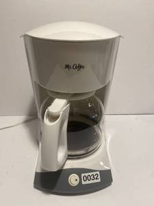 lot 32 image: Mr Coffee Maker