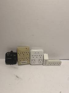 lot 93 image: Misc Outlet Plug ins