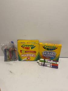 lot 120 image: Crayons, and markers lot