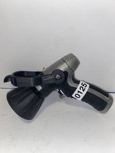 lot 125 image: Hose Sprayers