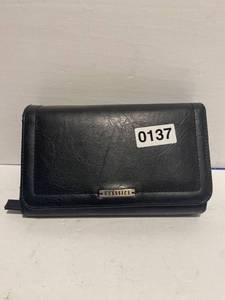 lot 137 image: Classics Purse