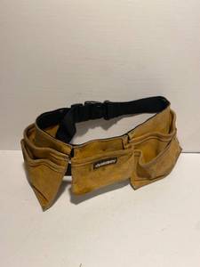 lot 140 image: Husky Tool Bag