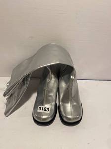 lot 183 image: Silver Boots